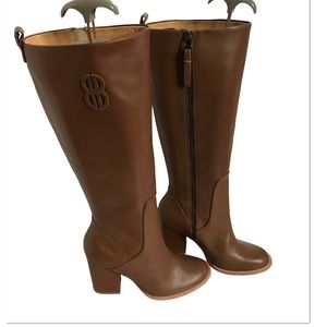 BILL BLASS LEATHER KNEE BOOTS